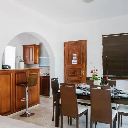 Aphrodite 3 Bedroom