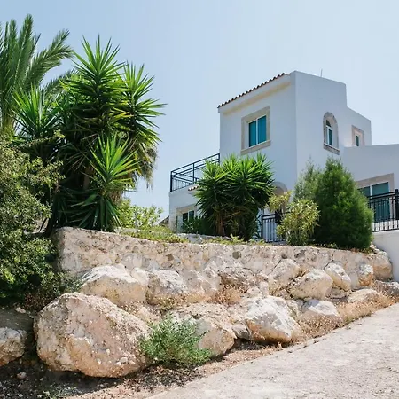Villa Aphrodite 3 Bedroom *